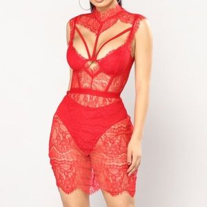 Red lace fashion nova dress NWT